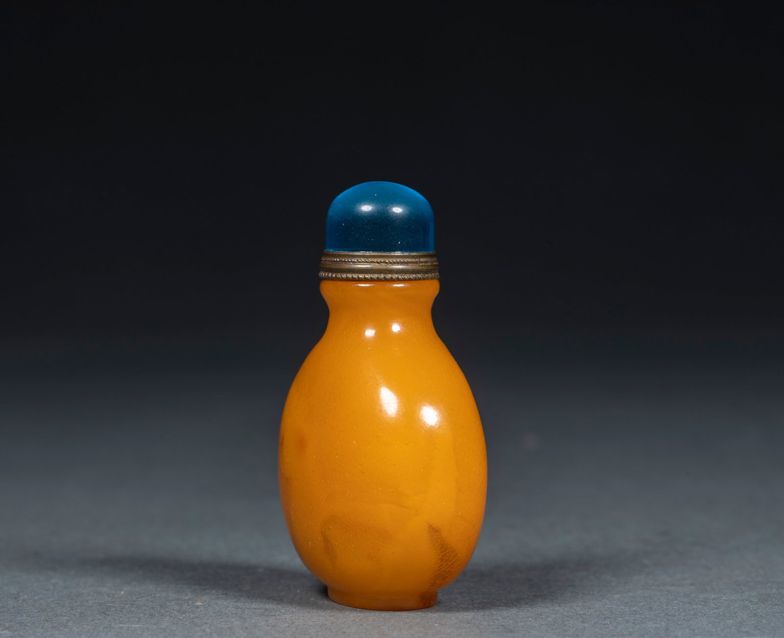 Beeswax snuff bottle 2 - 4