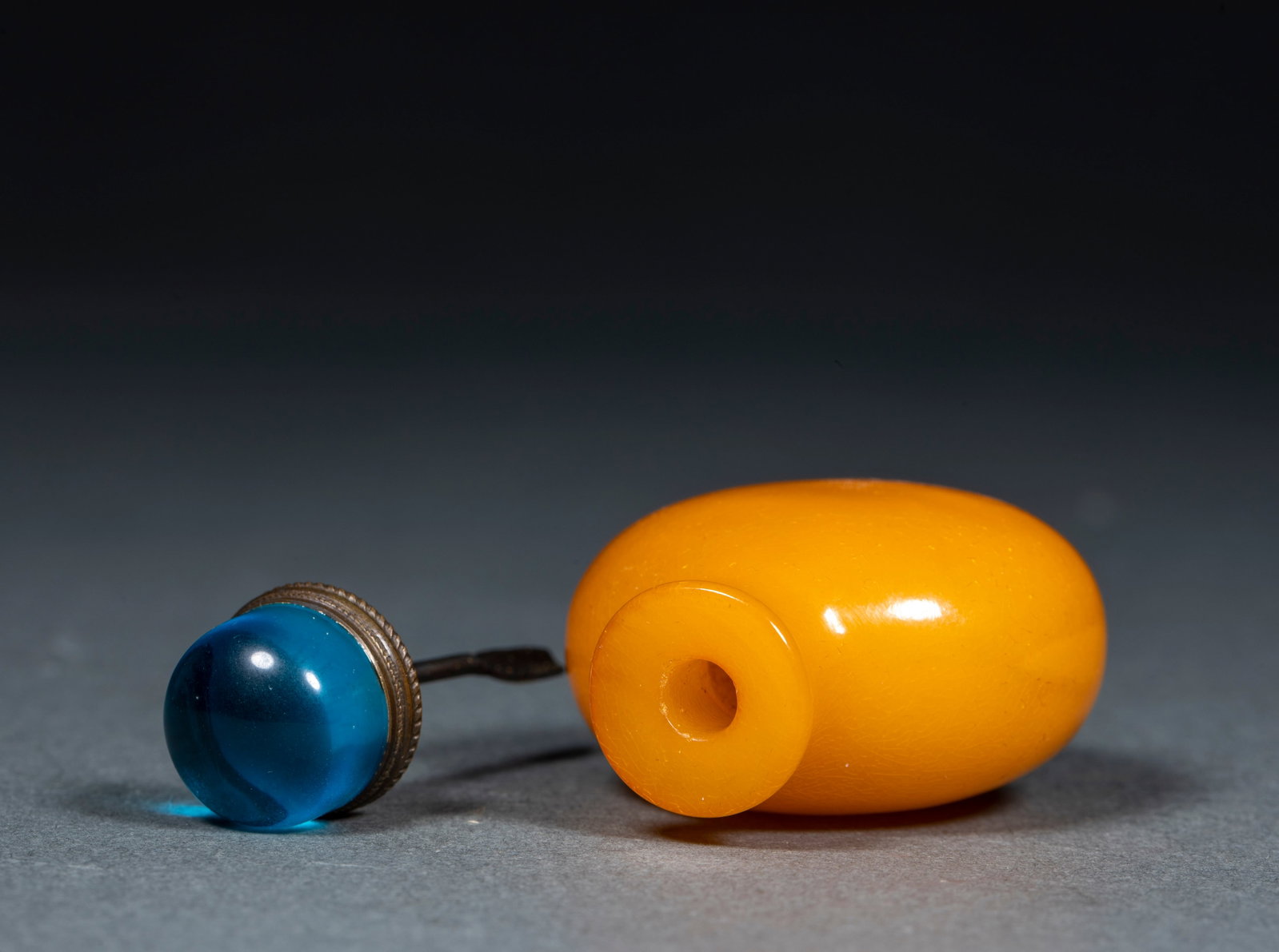 Beeswax snuff bottle 2 - 5