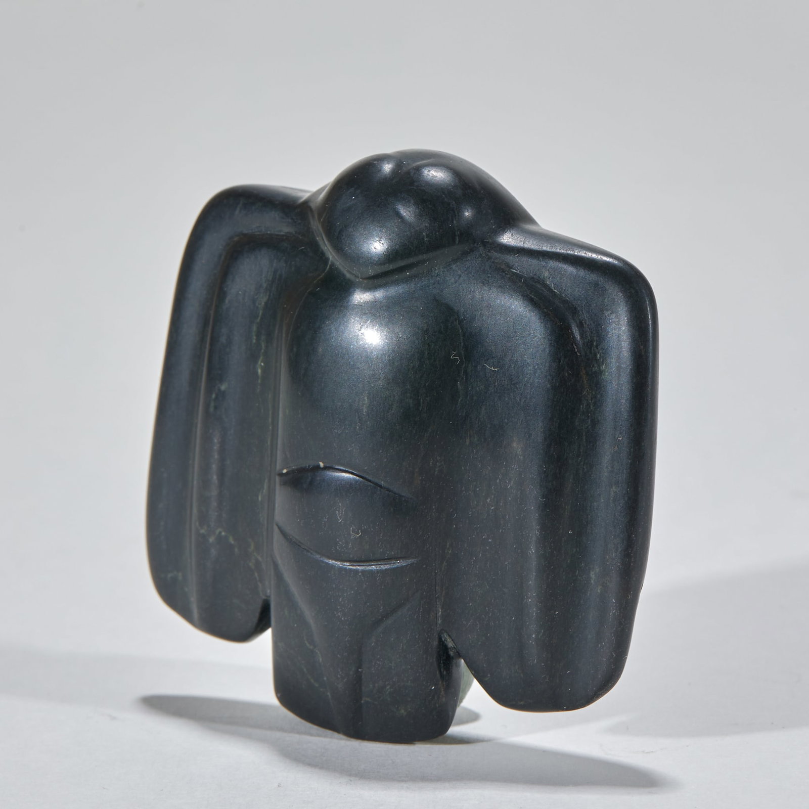 Jade owl before Ming dynasty - 2
