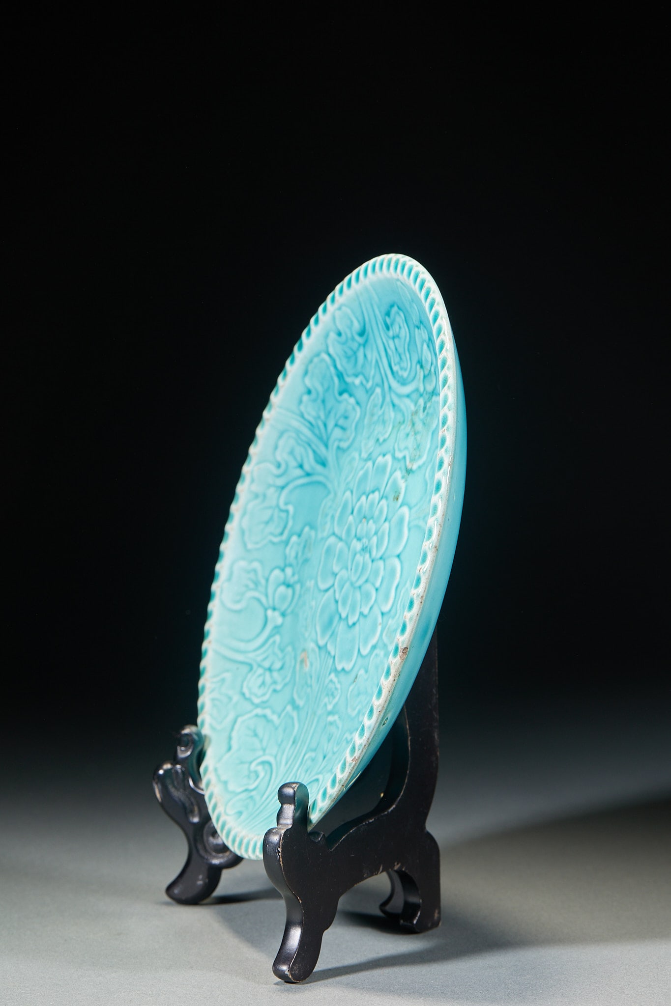 Blue glazed flowered plate - 6