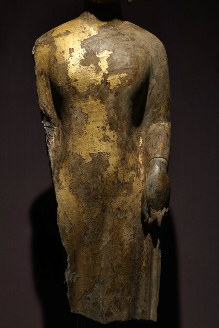 Gold-plated bust stone Buddha statue - 3