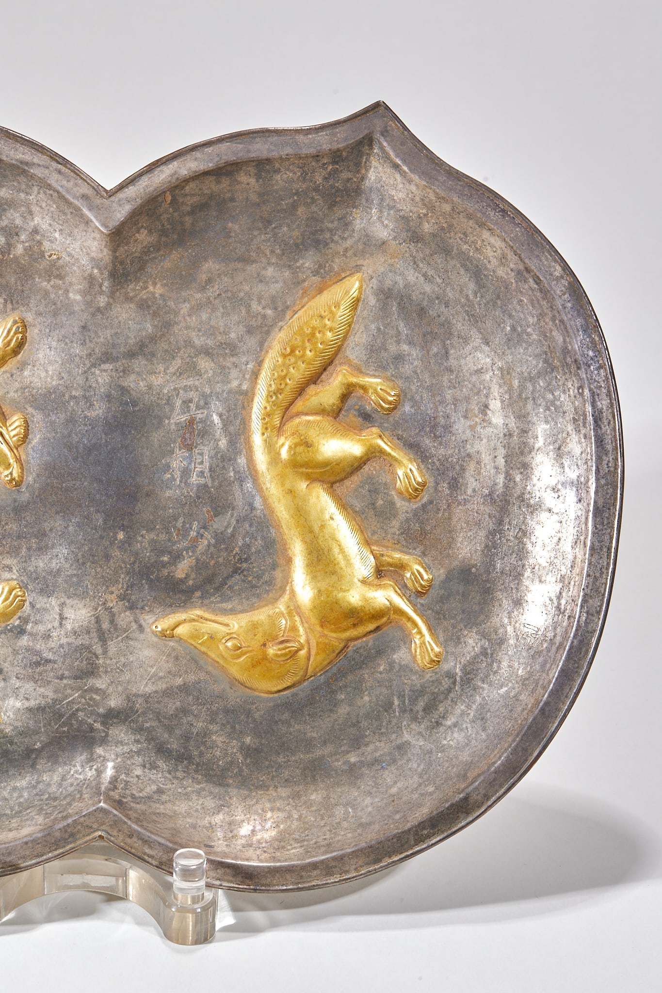 Silver-gilded fox plate - 3