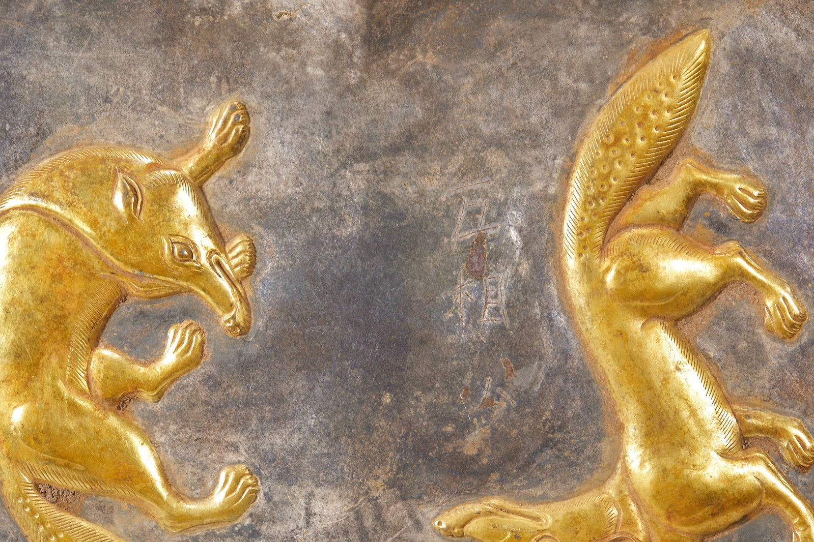 Silver-gilded fox plate - 4