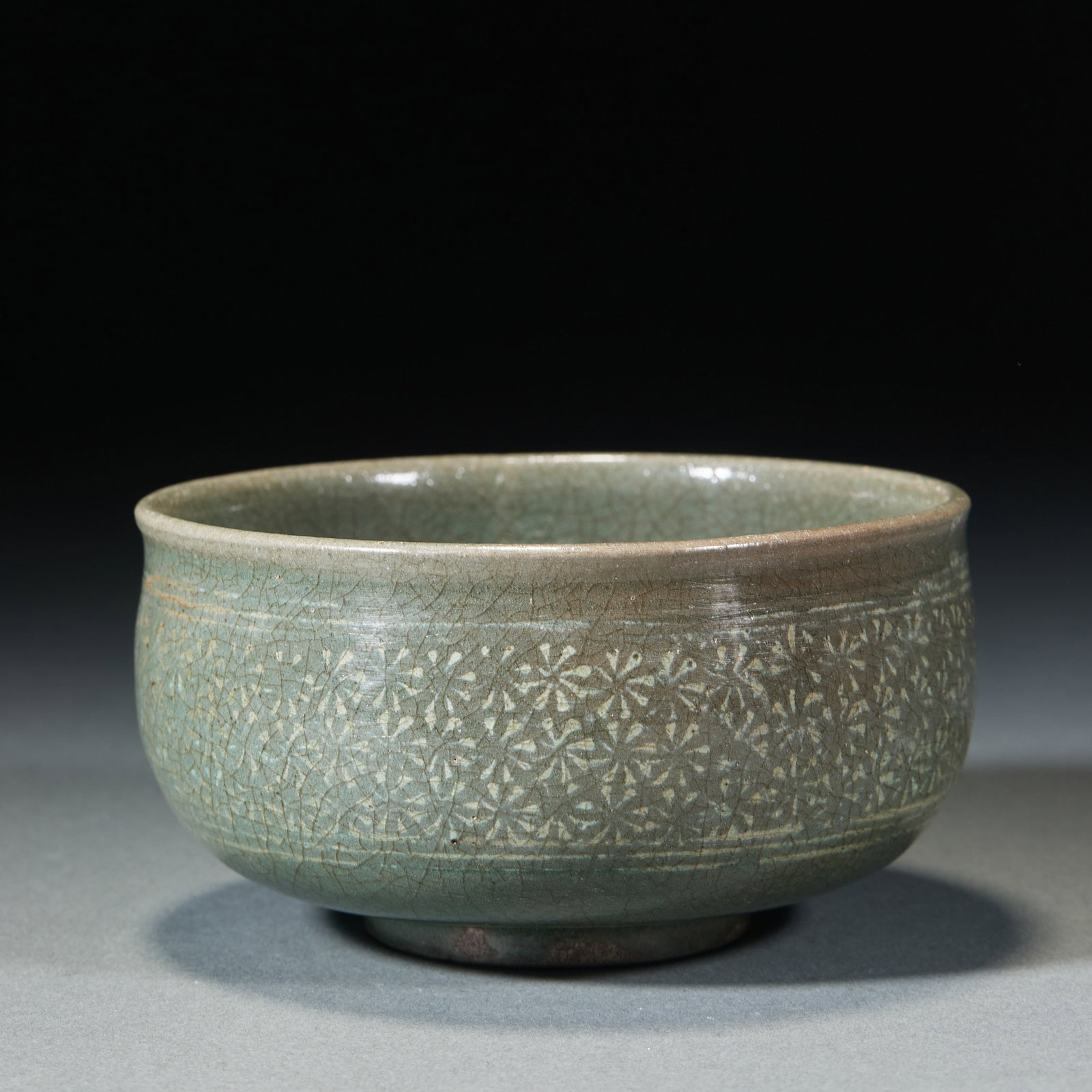 Korean celadon flower pattern bowl - 3