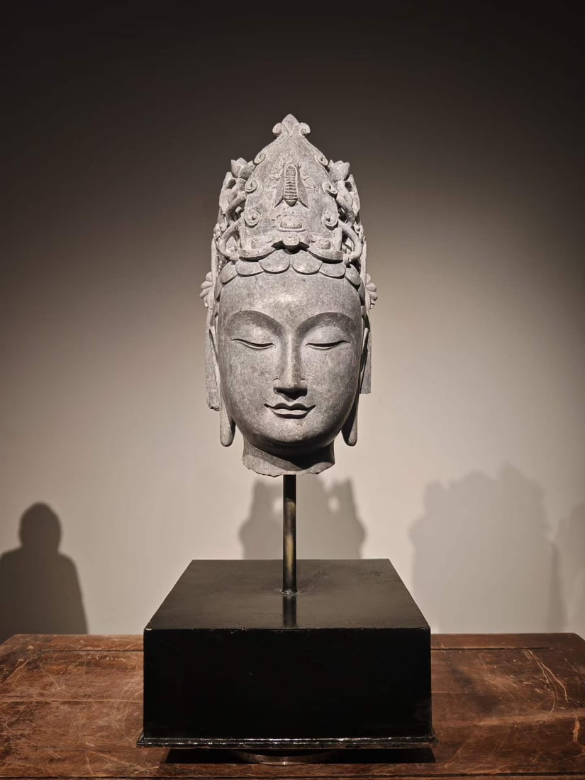 The head of Qing Shi Chan Guan Bodhisattva (1 of 8)