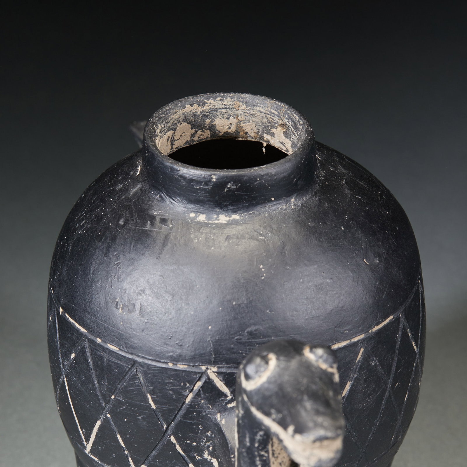 Black-Pottery Crane-Form Vessel - 10