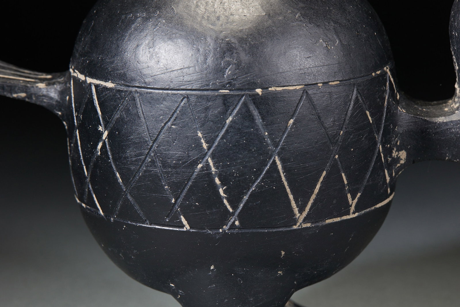Black-Pottery Crane-Form Vessel - 7