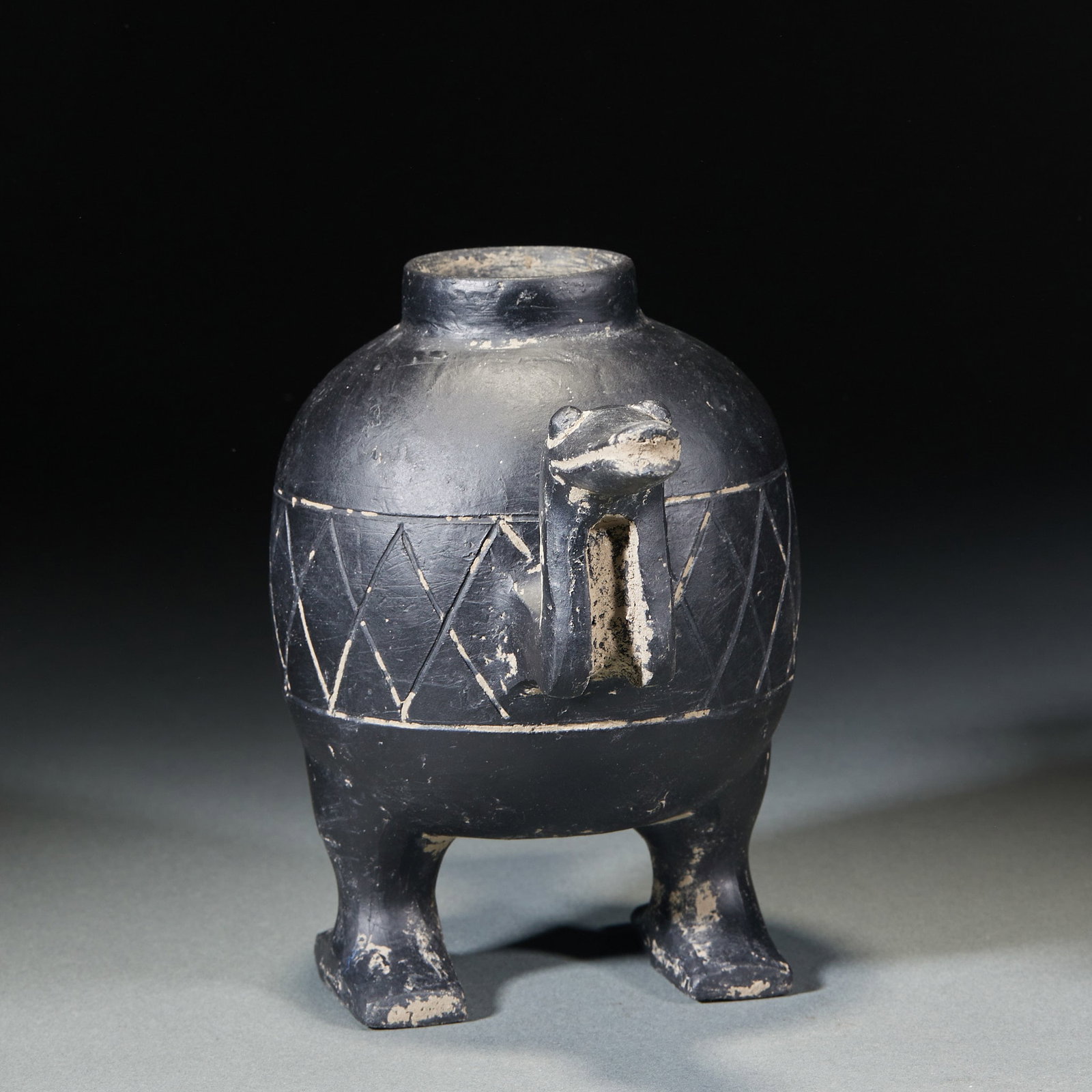 Black-Pottery Crane-Form Vessel - 9