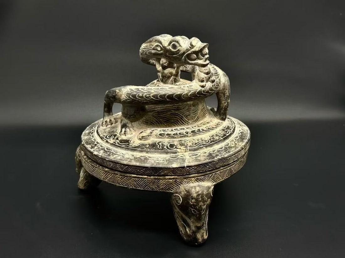 Grey-Stone Coiled-Dragon Inkstone - 6
