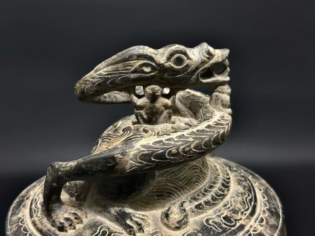 Grey-Stone Coiled-Dragon Inkstone - 7