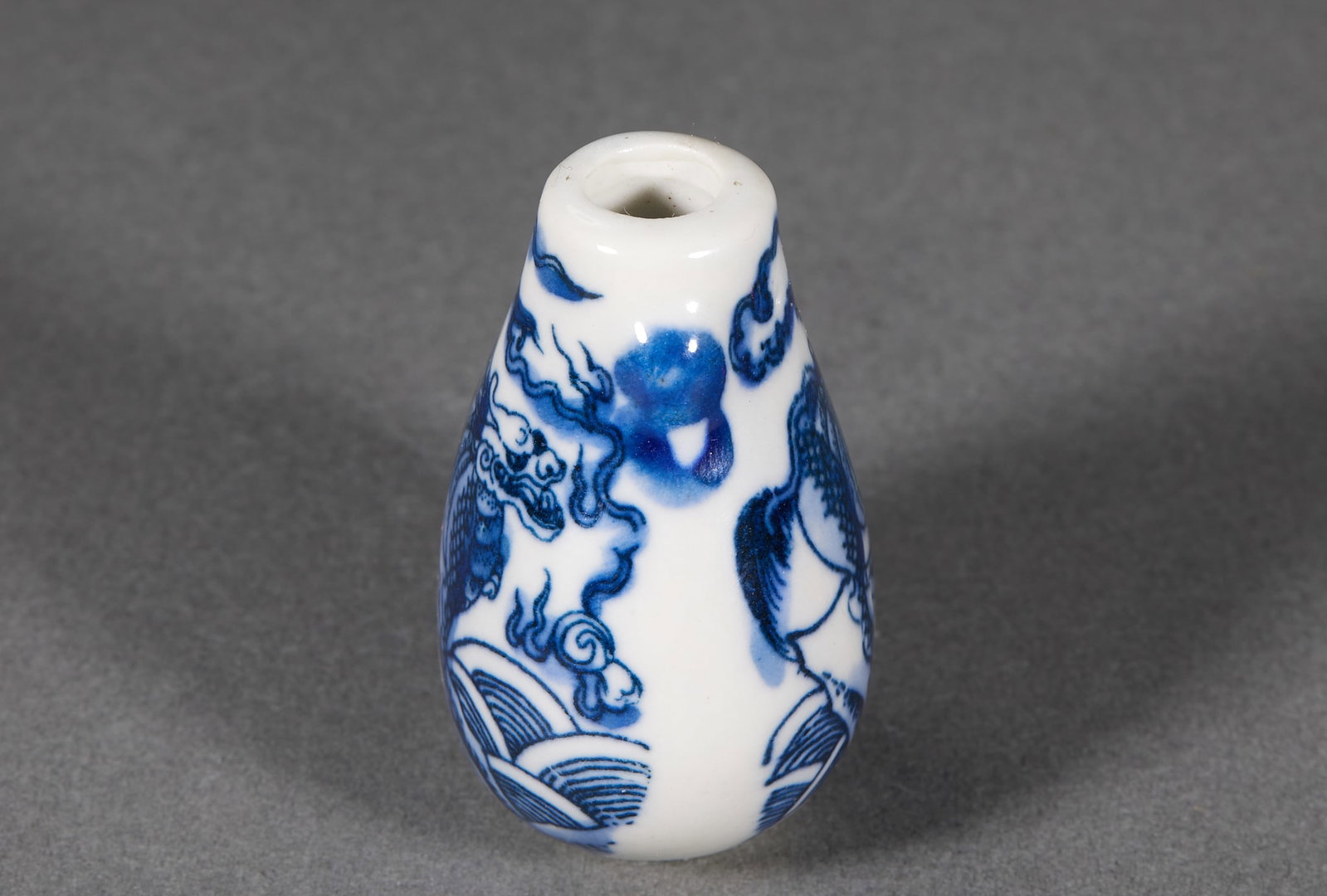 Qing Qilin Snuff Bottle - 6