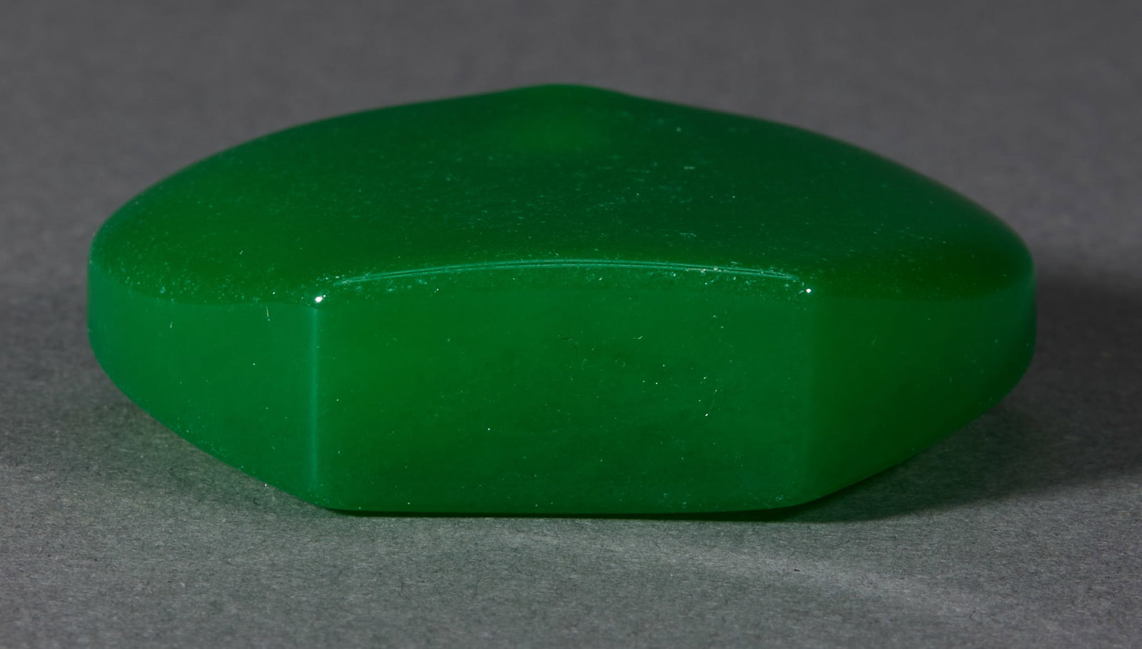 Qing Jadeite Snuff Bottle - 5