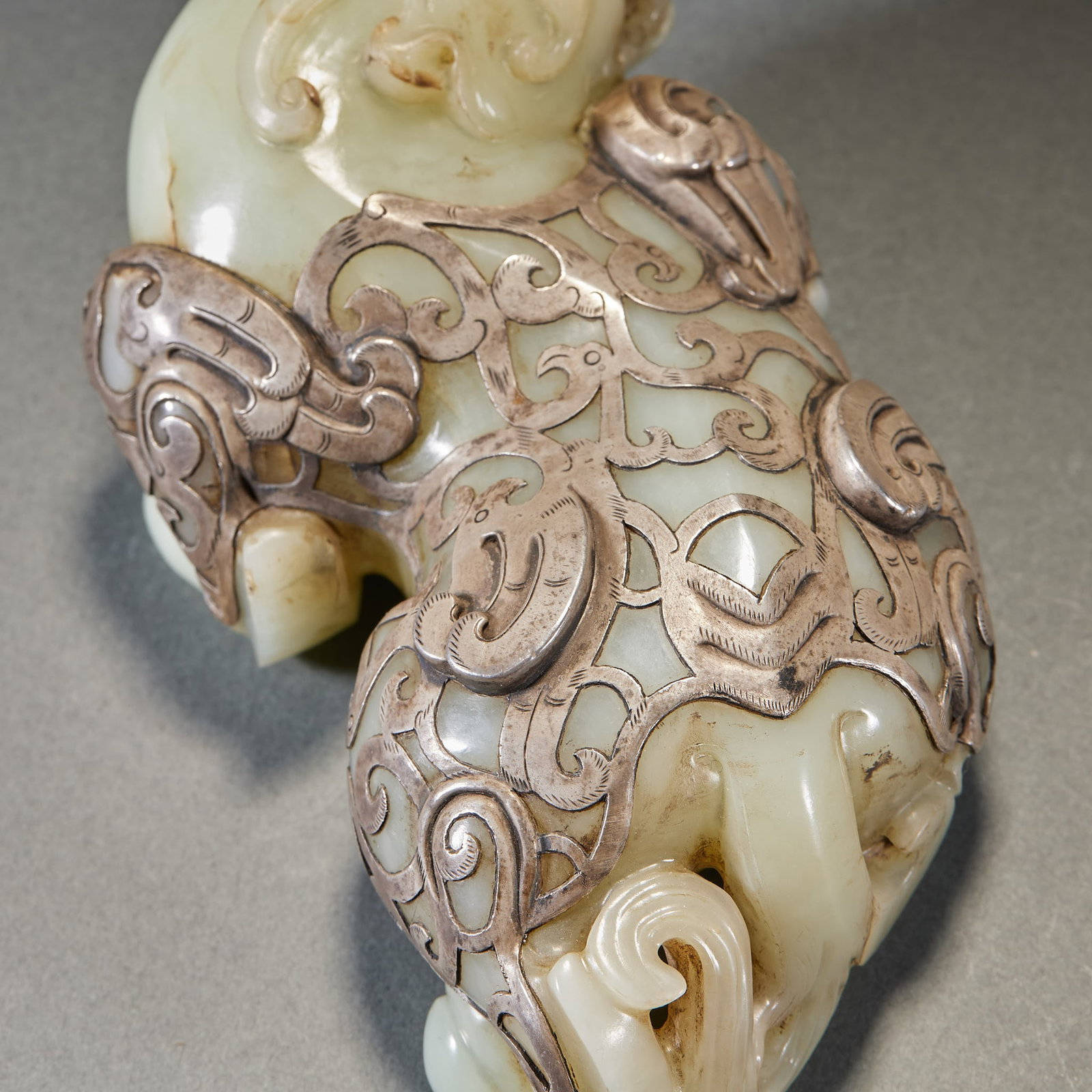 Silver-Wrapped Jade Beast - 8