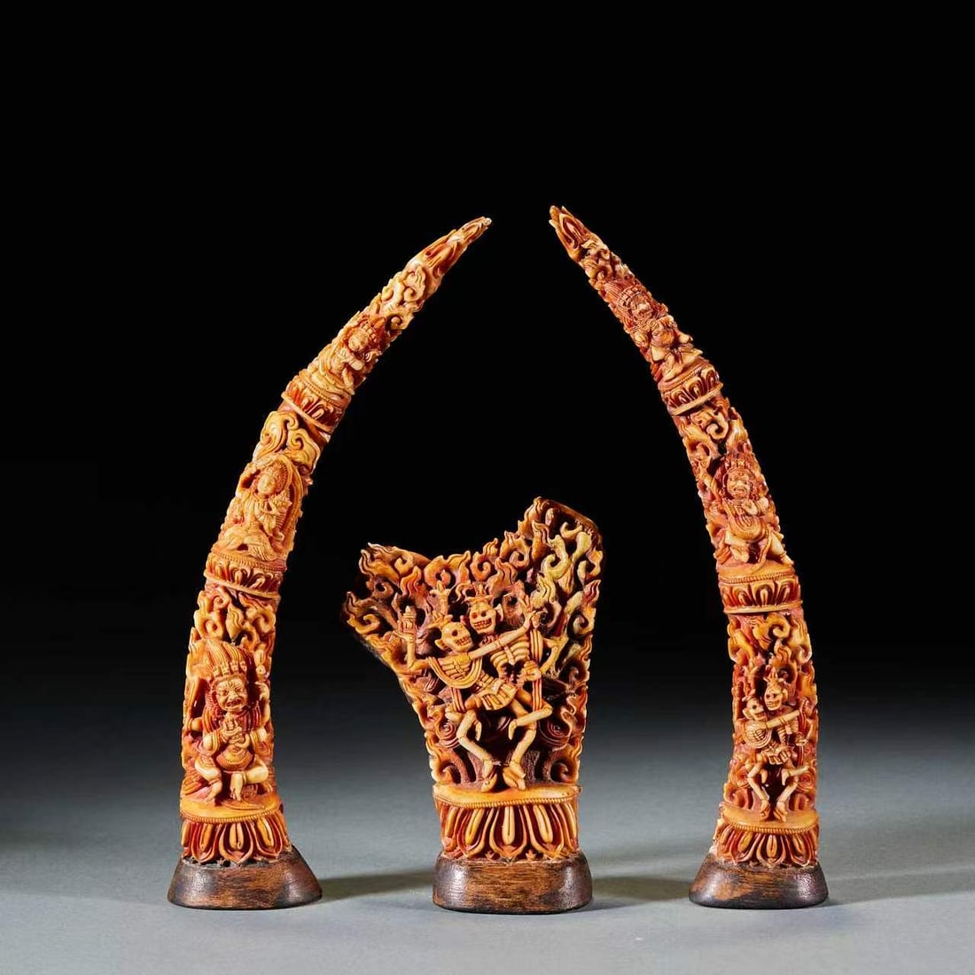 Tibetan Citipati Ritual Implements, Three Pieces: Tibetan antler Citipati ritual implements, three pieces. H 20 cm, L 4.7 cm, W 3.6 cm. H 20 cm, L 4.7 cm, W 3.6 cm.