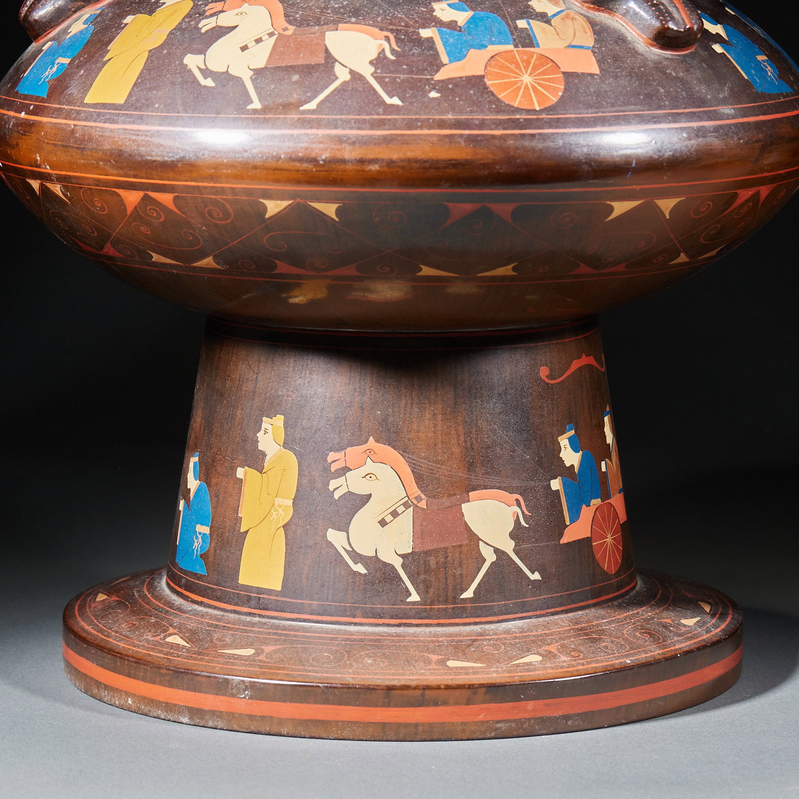 Lacquer Figure Display Vase - 10