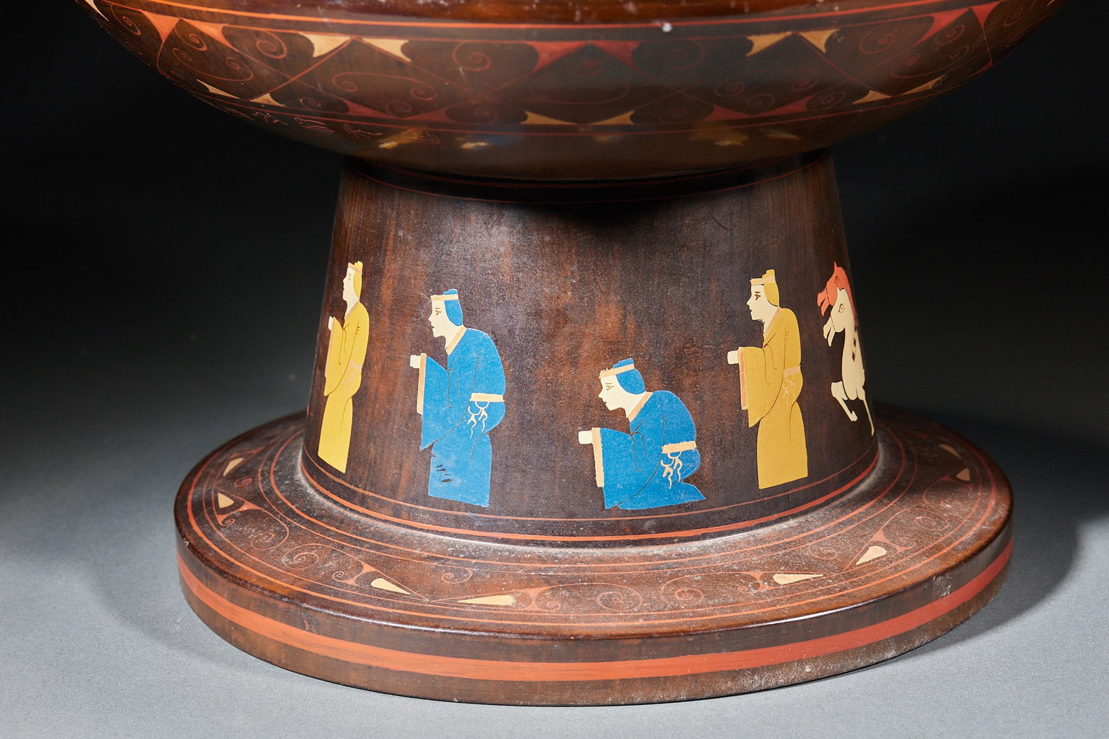 Lacquer Figure Display Vase - 8