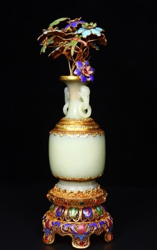 Old-Collection Hetian Jade Vase - 6