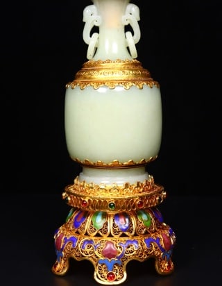 Old-Collection Hetian Jade Vase - 8