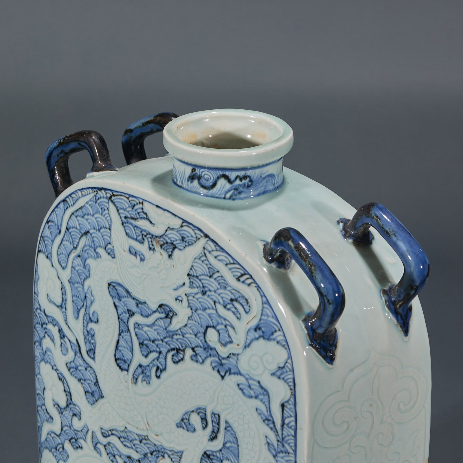 Ming Underglaze-Blue Dragon Flat Vase - 10