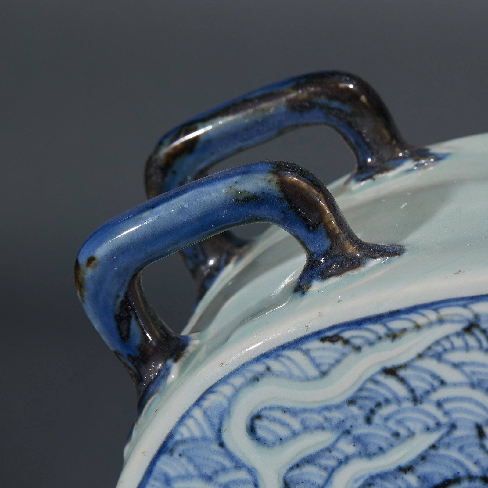 Ming Underglaze-Blue Dragon Flat Vase - 5