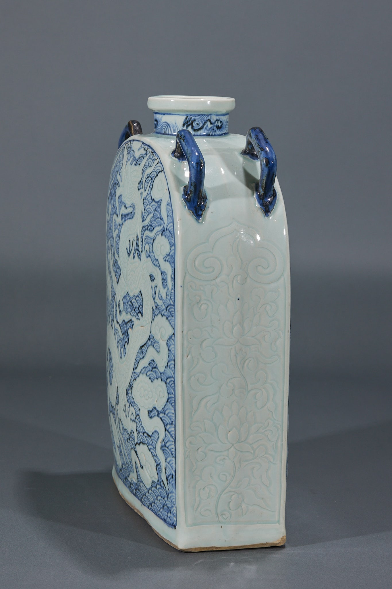 Ming Underglaze-Blue Dragon Flat Vase - 7