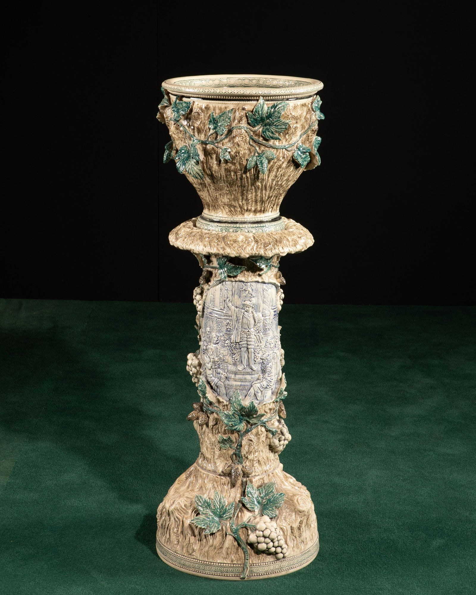 A German pottery jardiniEre and pedestal (1 of 9)