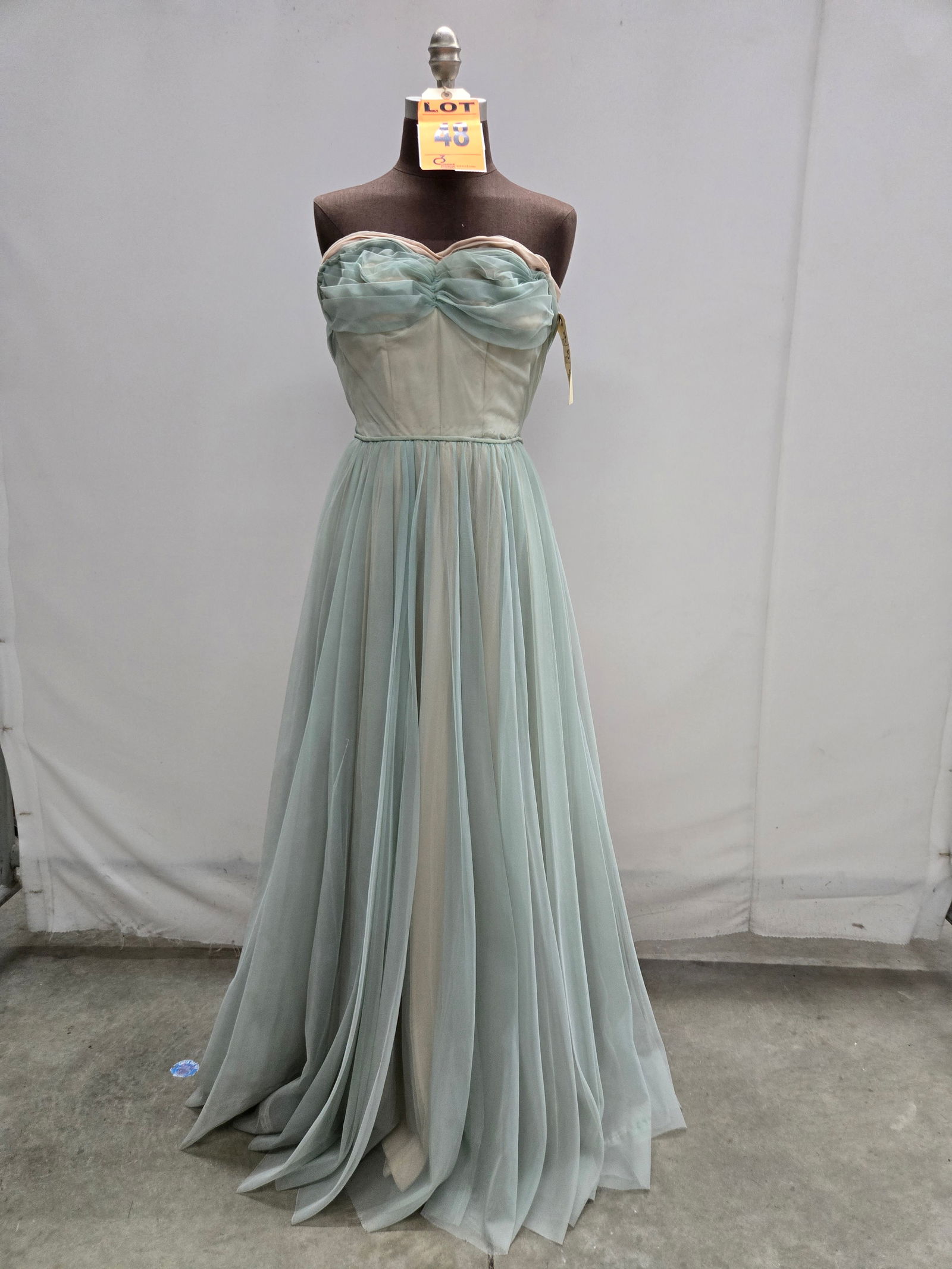 Evening gown, 1950s, aqua net over pale-pink taffeta, strapless, n/a. (1 of 4)