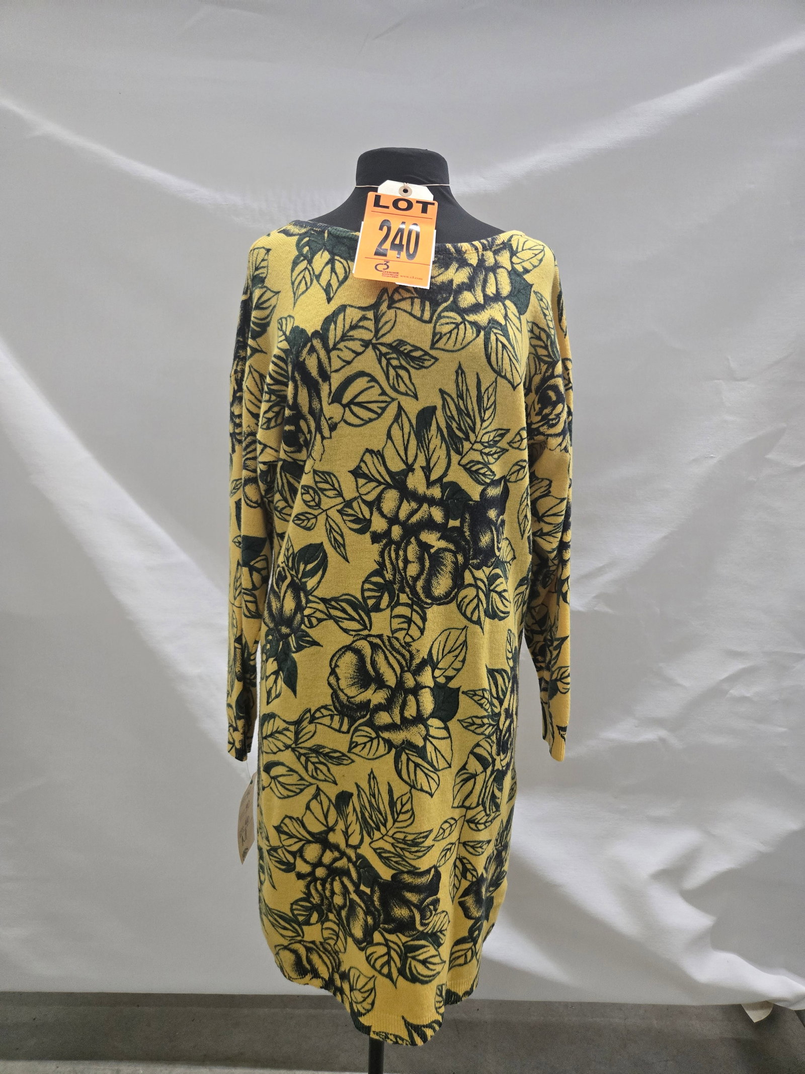 Dress, 1980s, yellow/forest-green/black rose-pattern wool knit, by Co.I.Ma.: Dress, 1980s, yellow/forest-green/black rose-pattern wool knit, by Co.I.Ma. IMPORTANT NOTE TO BIDDERS: We are not an auction gallery but a liquidator retained by CRC as they wind-down operations. As s