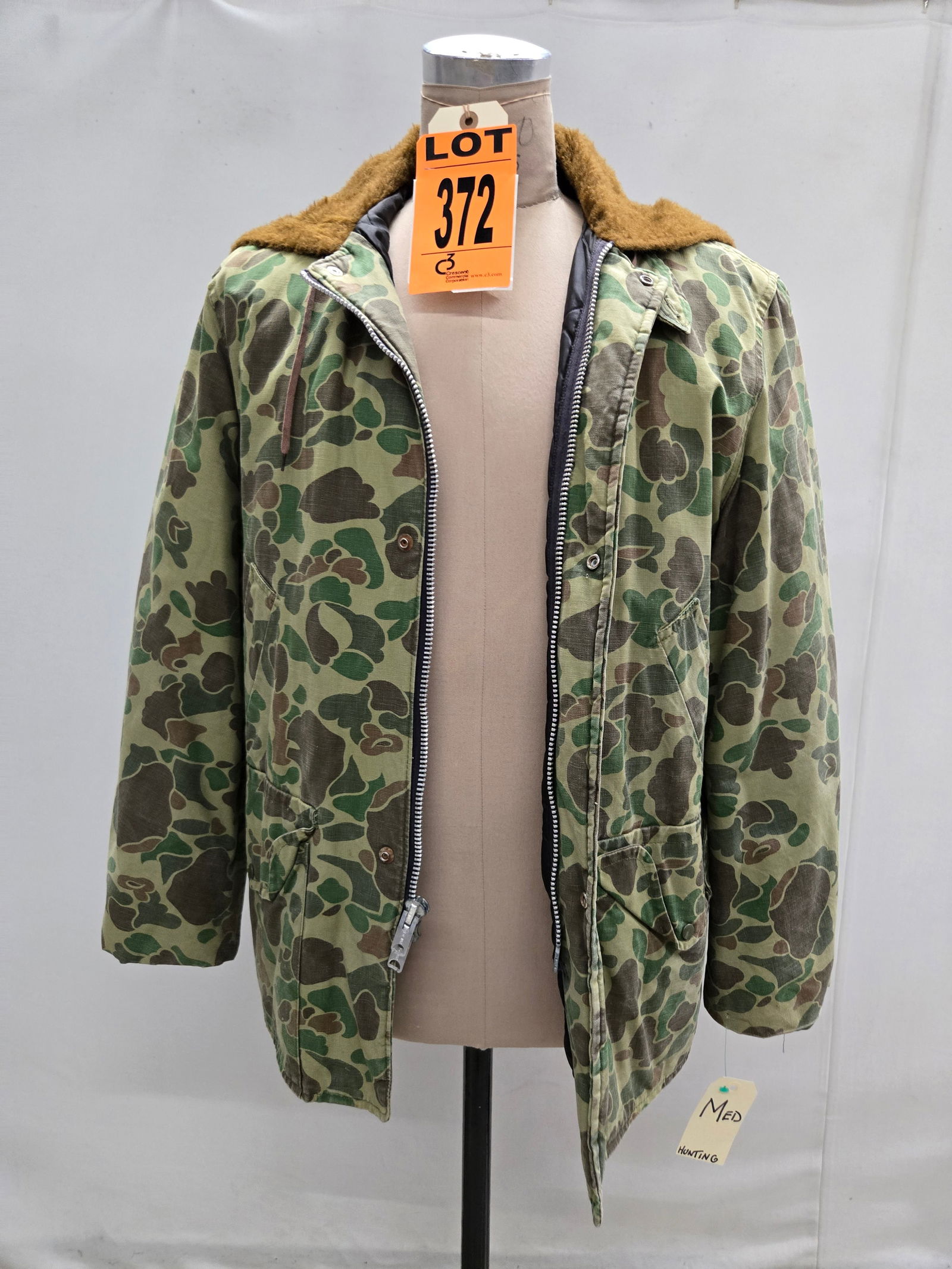 Black sheep brand padded vintage hunting jacket in classic s duck hunter camouflage cloth. Size (1 of 7)