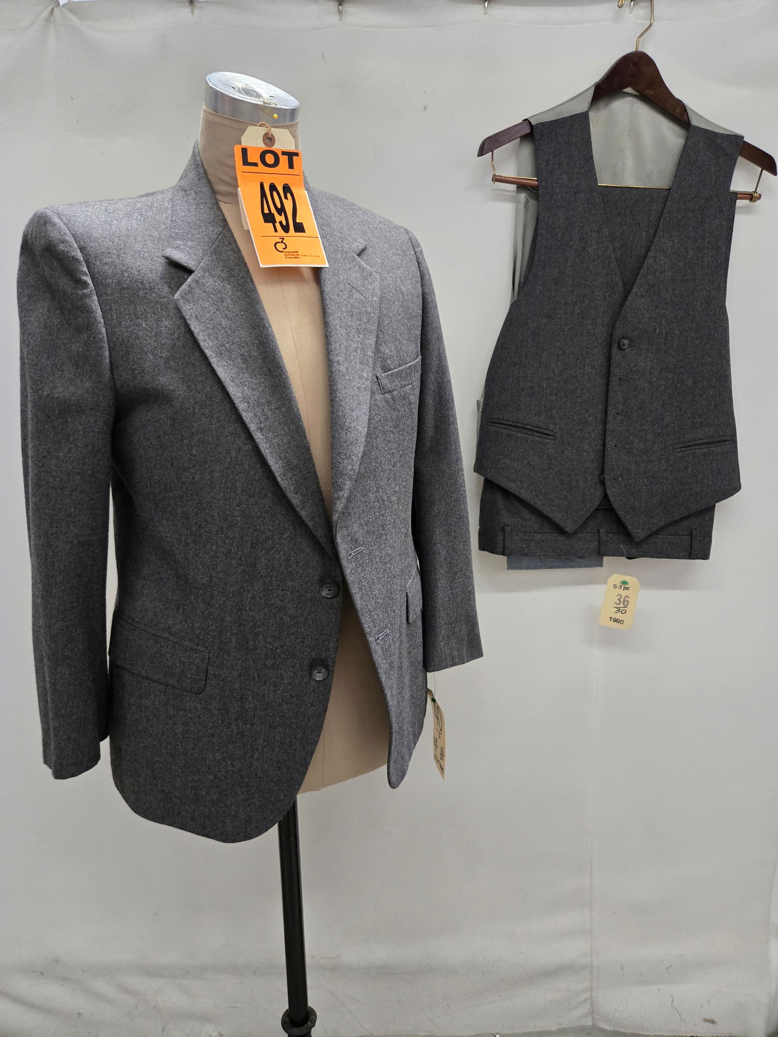 2-Piece GIVENCHY Suit Set: 2-Piece GIVENCHY Suit Set IMPORTANT NOTE TO BIDDERS: We are not an auction gallery but a liquidator retained by CRC as they wind-down operations. As such, we cannot offer the same time allowances for