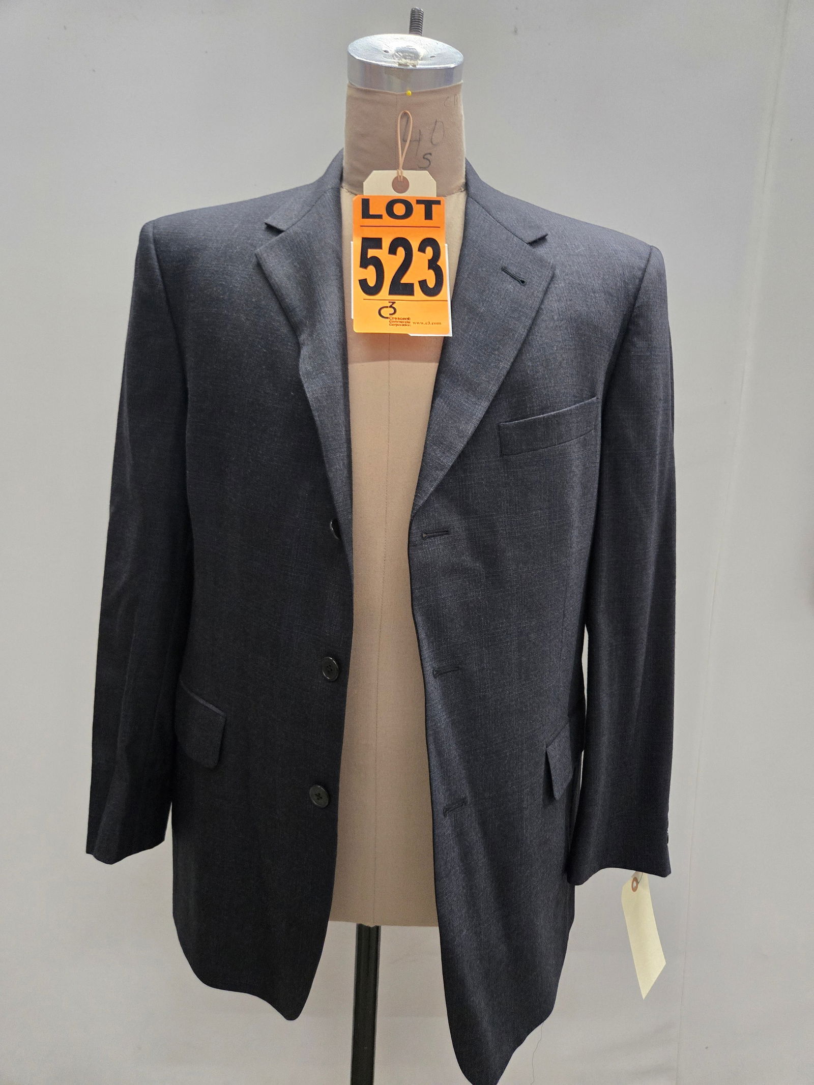 2-Piece BURBERRY Suit Set (1 of 9)