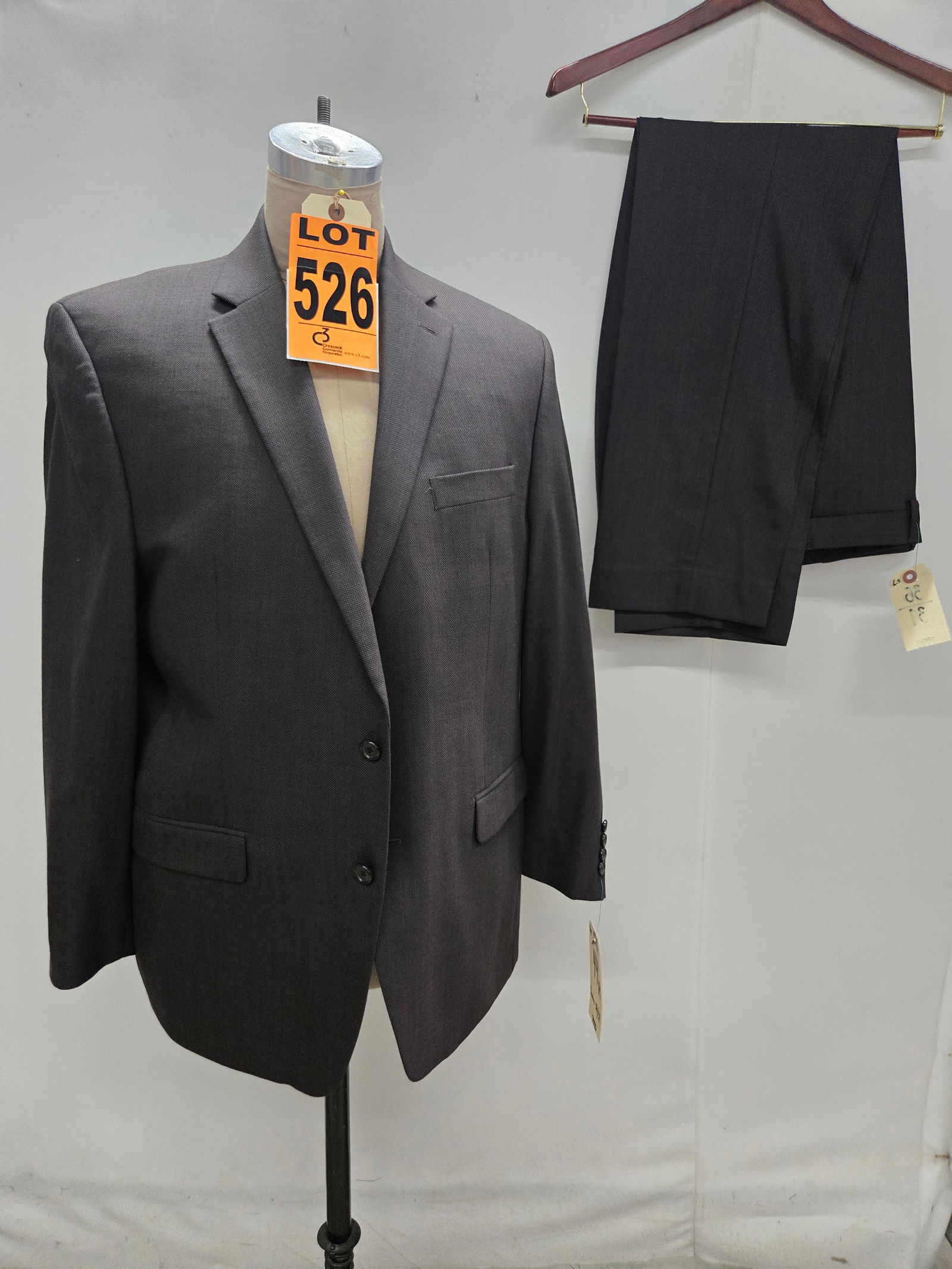 2-Piece RALPH LAUREN Suit Set (1 of 11)