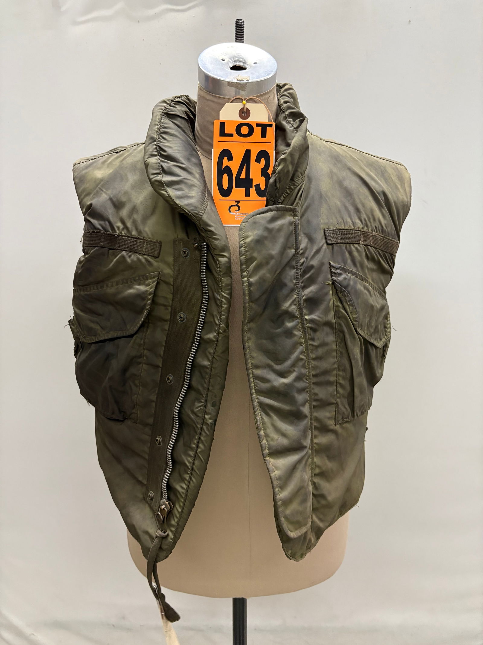 U.S.A.F M69 Flak Vest w/ 3/4 Collar, Vietnam War Era (1 of 3)