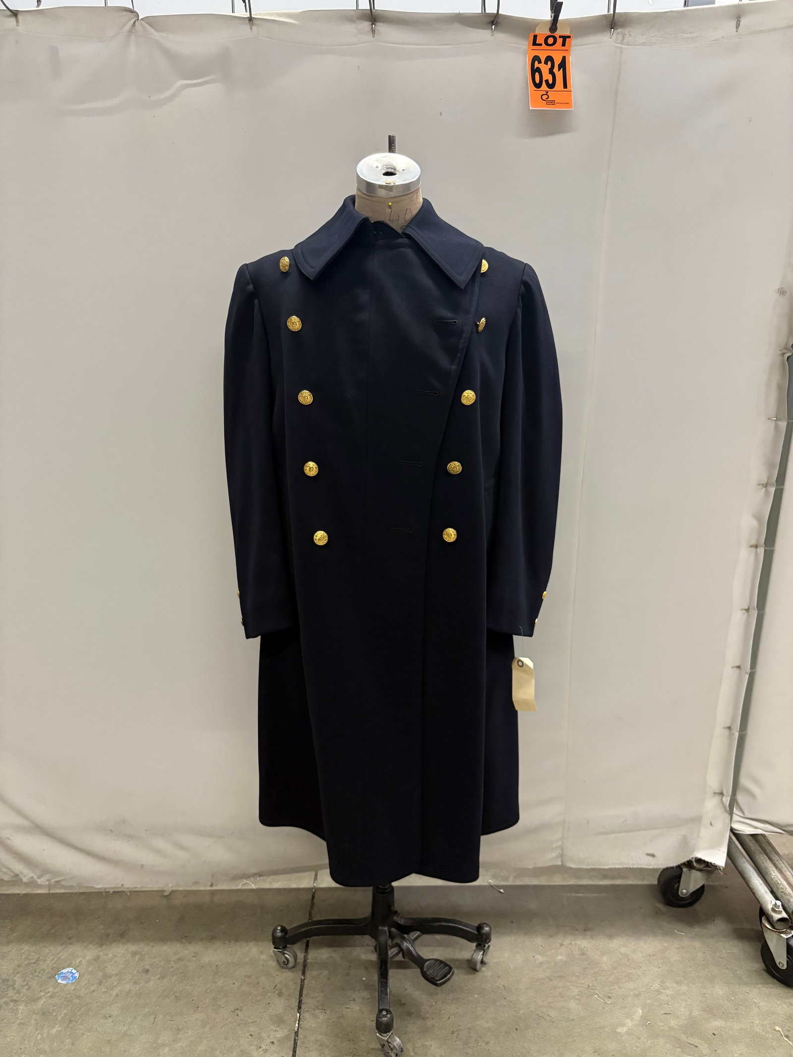 Regulation stamped NYPD wool overcoat Size 40 (1 of 12)