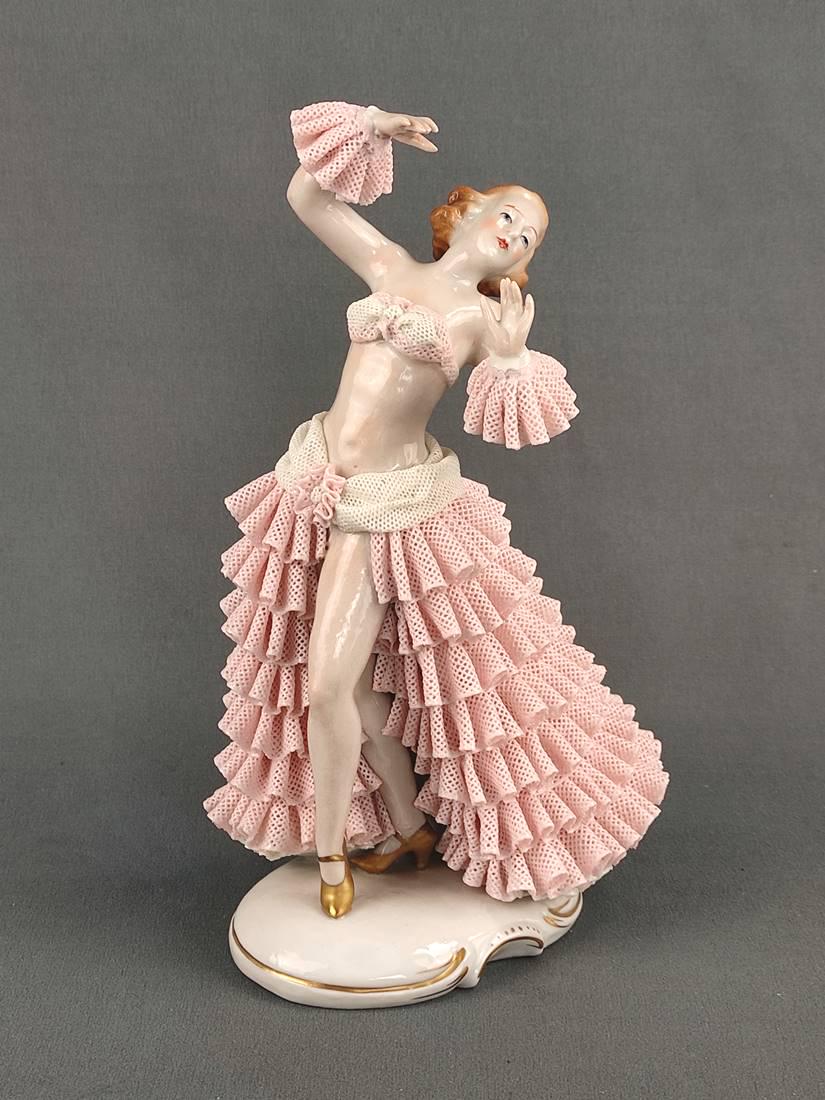 Porcelain figure "Dancer", Sitzendorfer Porzellanmanufaktur, 20th century, fully sculptured (1 of 7)