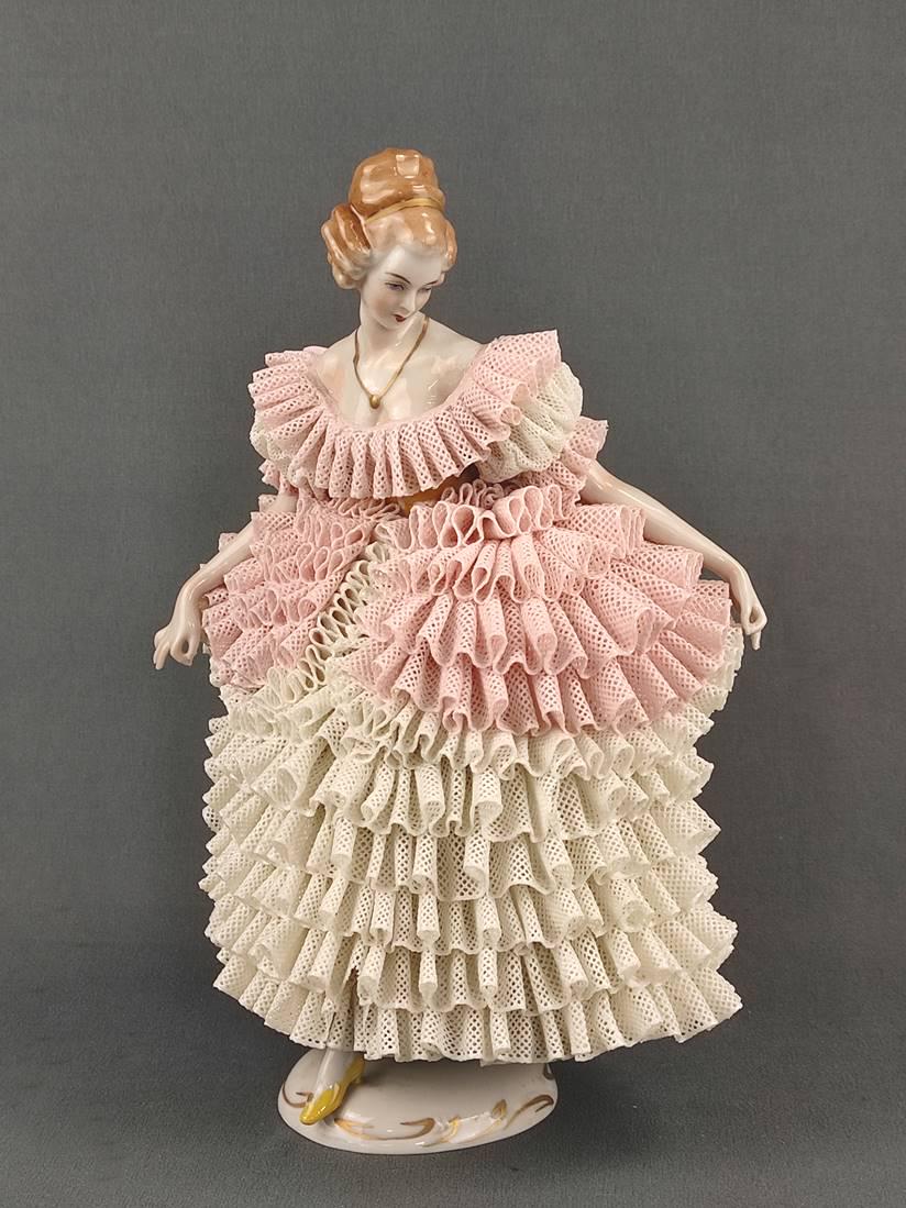 Lady in a tulle dress, Sitzendorf porcelain manufactory, 20th century, young lady in voluminous (1 of 7)