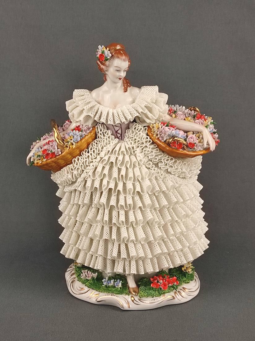 "Die Korbspitze", Sitzendorfer Porzellanmanufaktur, 20th century, design by Max Siegel, 1939, (1 of 5)