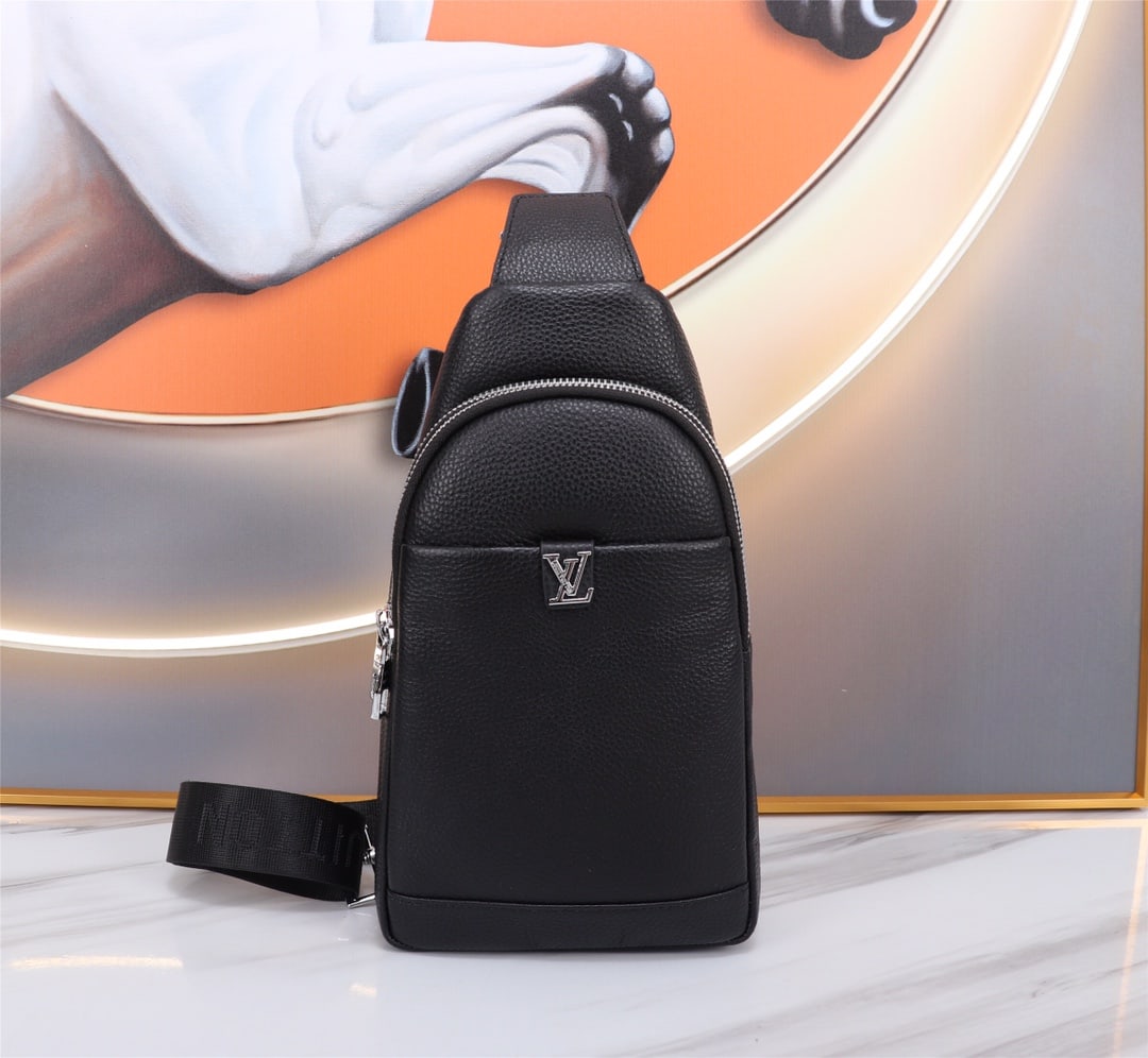 LOUIS VUITTON: LOUIS VUITTON 34 X 17 X 6 CM We offer shipping services to customers in more than 118 countries. Our dedicated team expertly handles both domestic and global shipping arrangements.