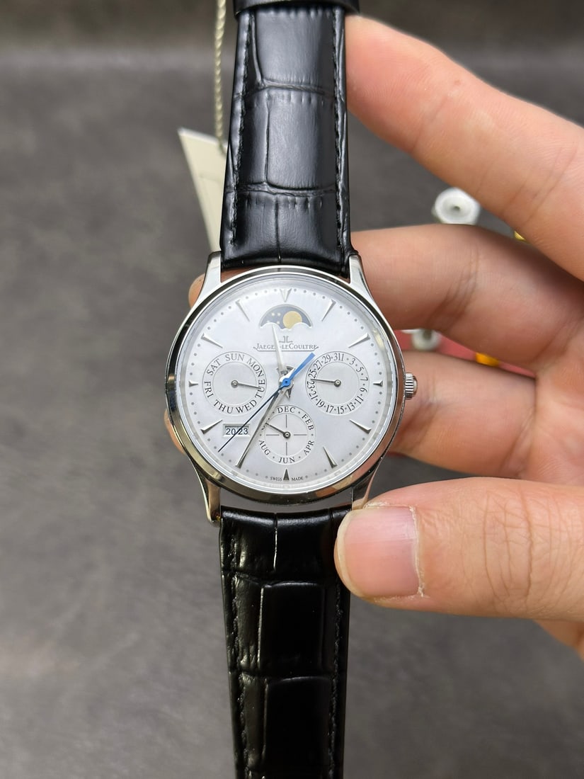 JAEGER LECOULTRE (1 of 6)