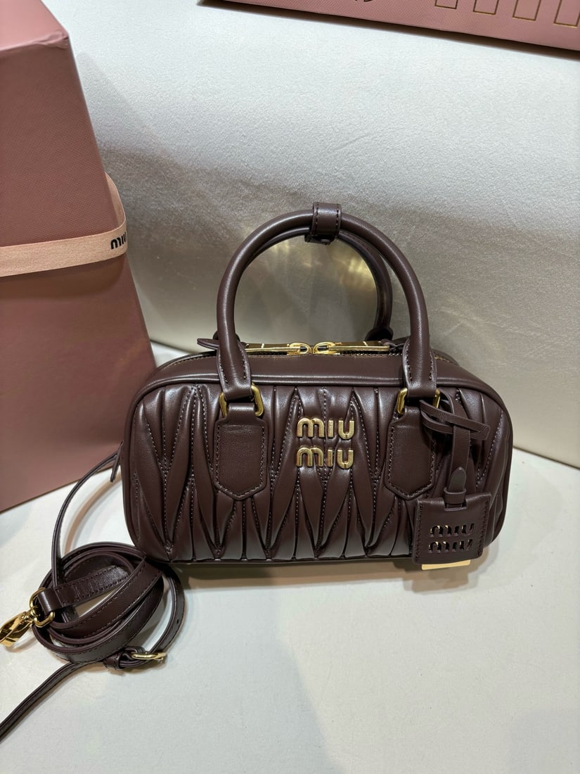 MIUMIU 5BB142 (1 of 9)