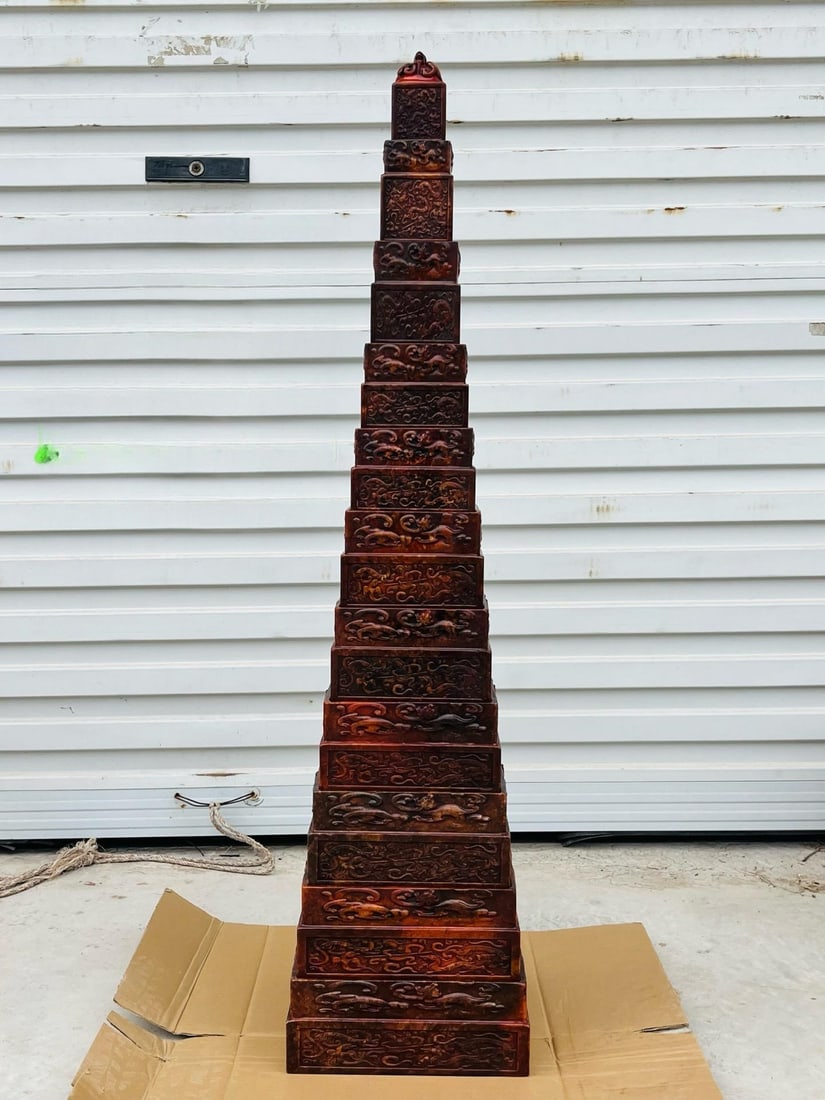 Exquisite Hetian jade "Emperor Gaozu of Han, Liu Bang" eleven-layer combination seal (1 of 9)