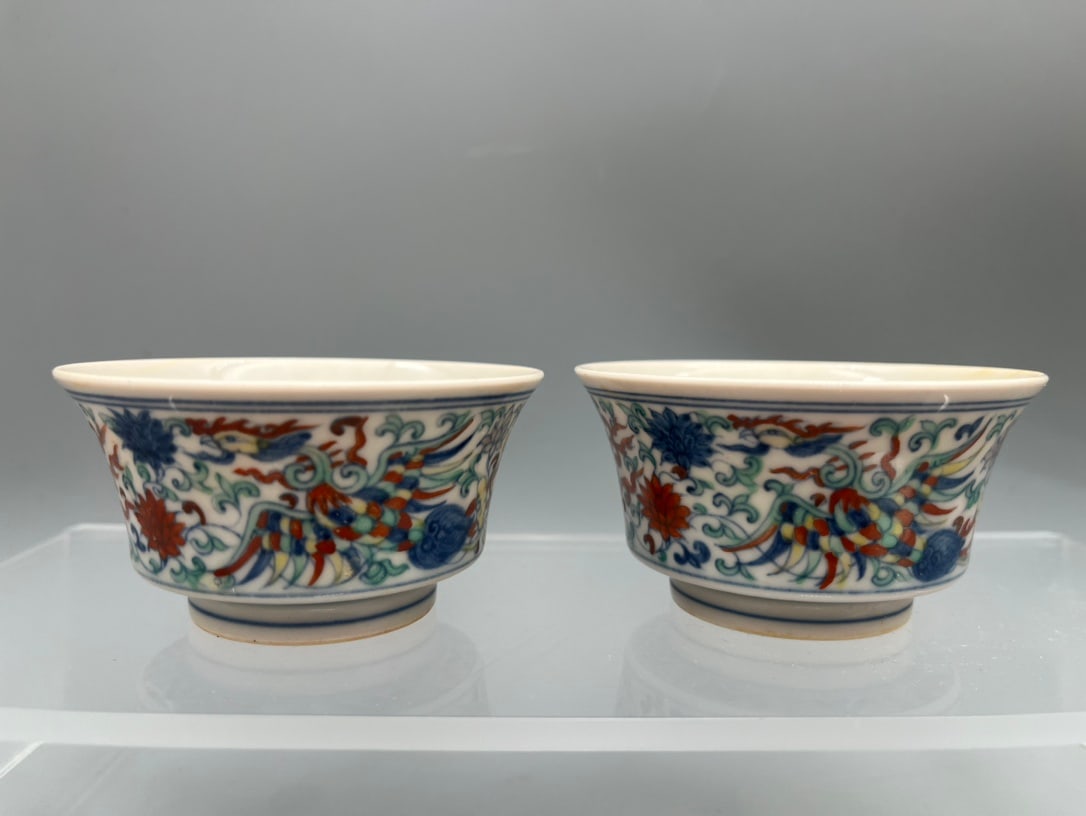 Chenghua Double Phoenix Patterned Red Doucai Cup (1 of 7)