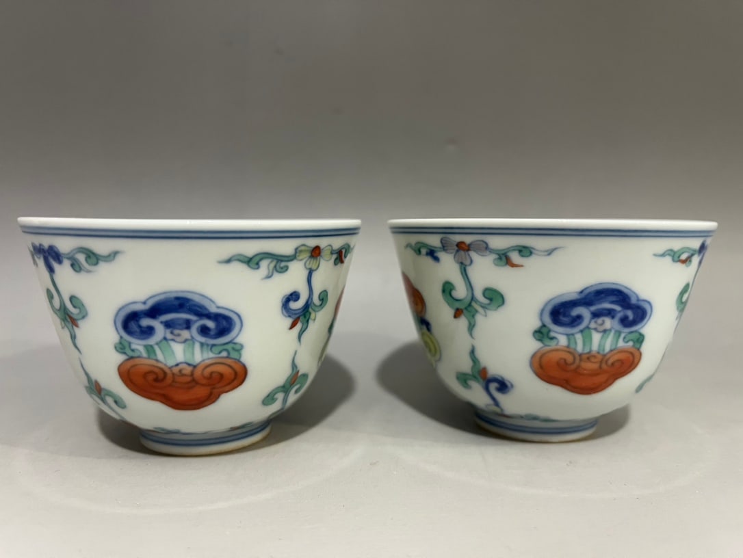 Chenghua Doucai Cup with Ganoderma Lucidum Pattern (1 of 7)