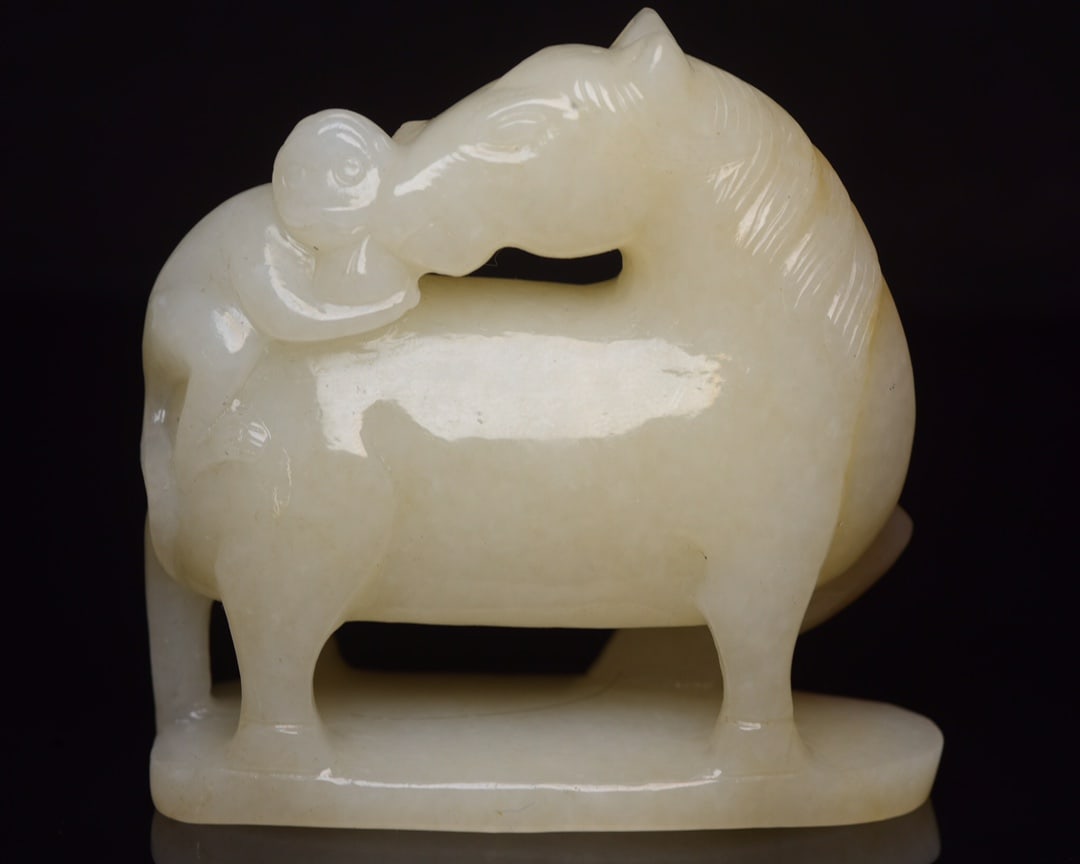 Hetian jade, immediately granted a title of nobility (1 of 9)