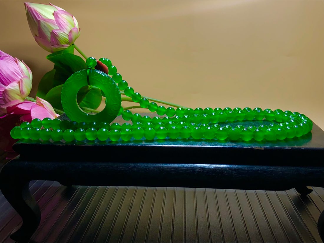 Imperial Green High-Ice Jadeite Bead Necklace Pendant (1 of 9)