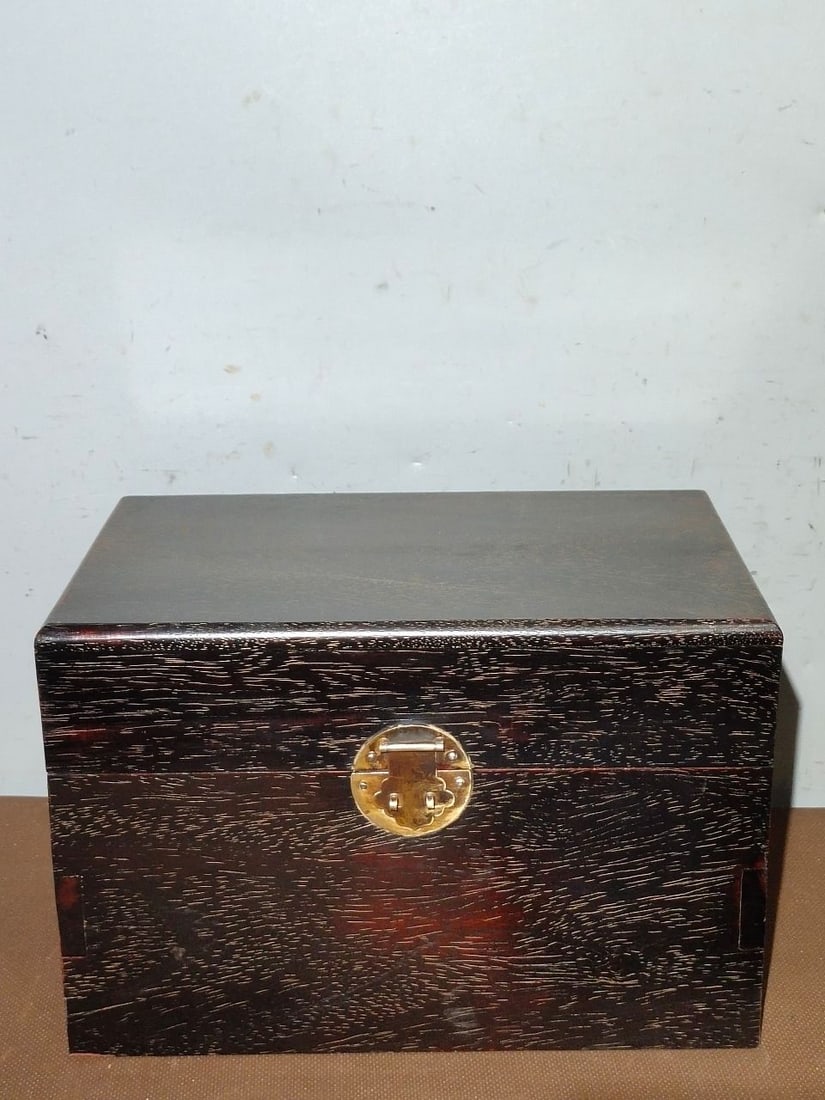 Treasured old rosewood official box (1 of 9)
