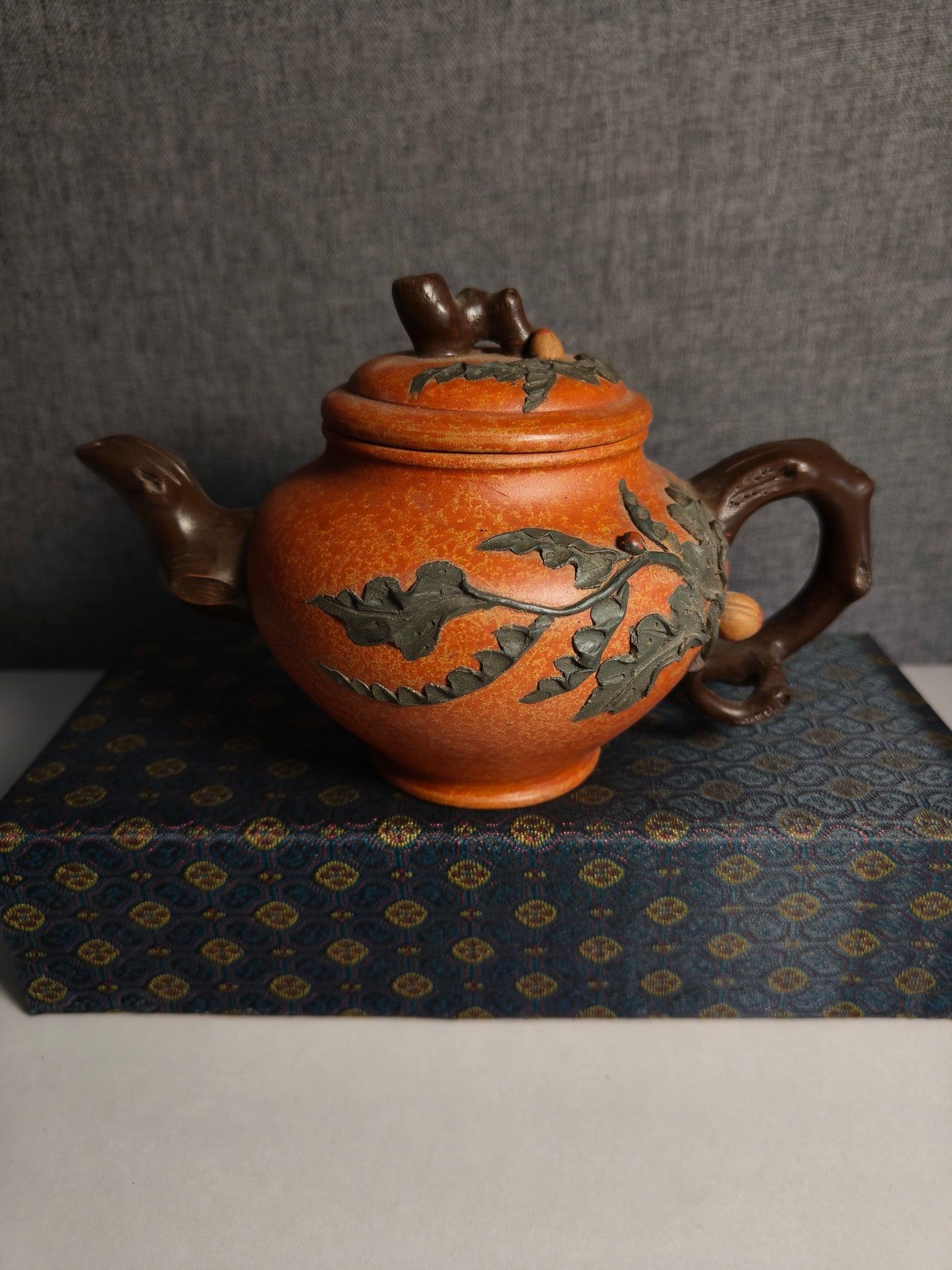 Yellow sand purple clay teapot (1 of 8)