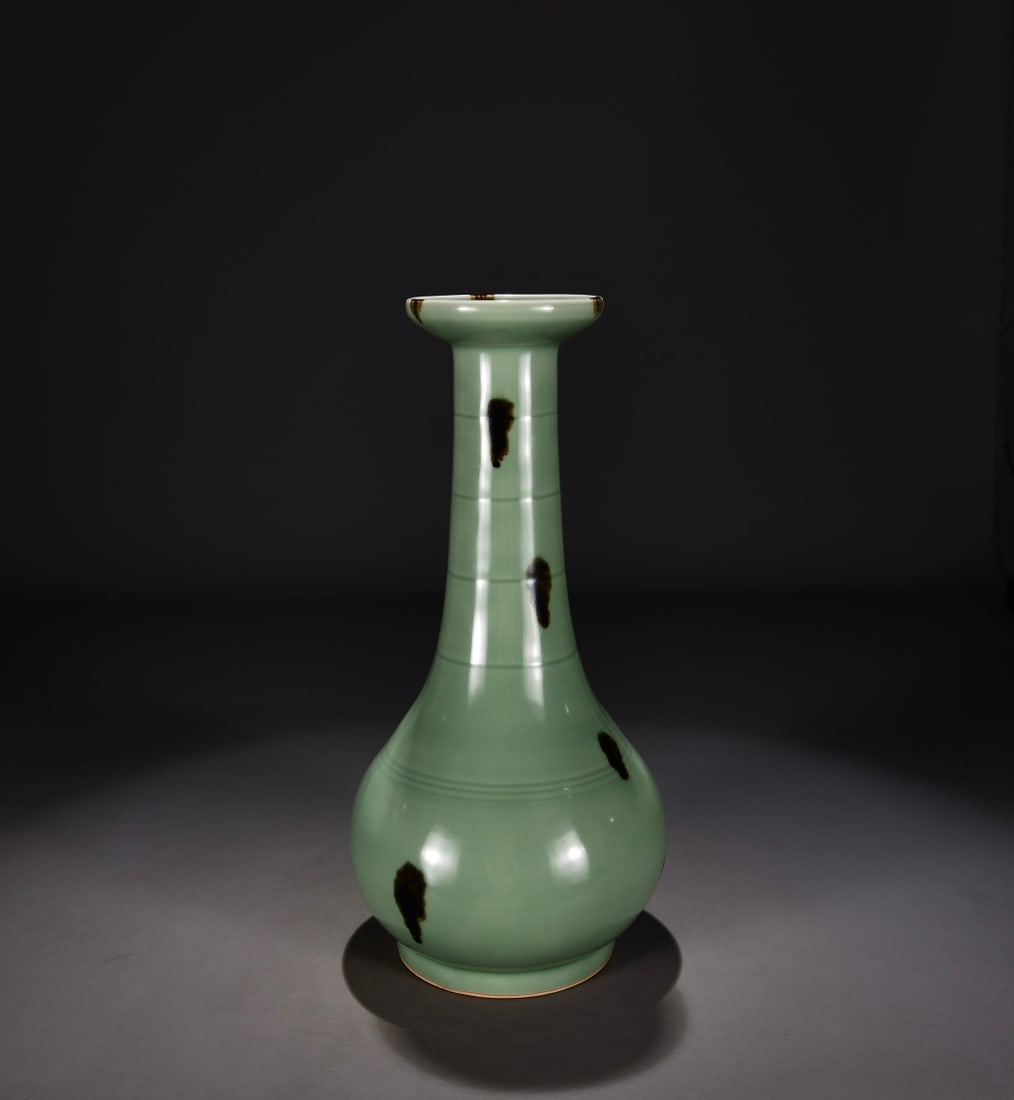 Formerly in the collection of a Song Dynasty Longquan ware painted long-necked vase: Dimensions: Height 39cm, Width 18cm Provenance:Mr.Jordi, Northern Virginia. Our dedicated team expertly handles both domestic and global shipping arrangements.We accept wire transfer and credit or deb
