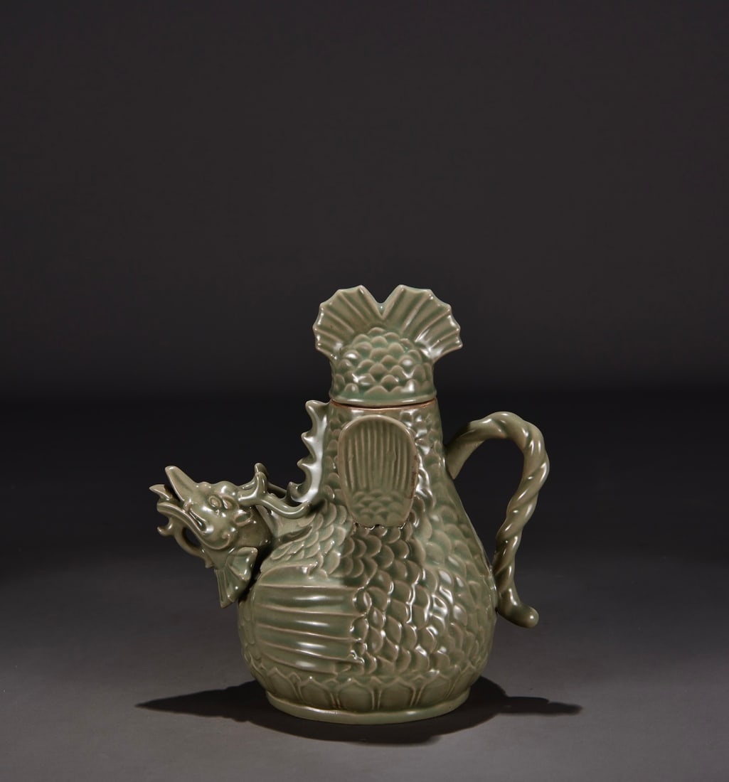 Formerly in the collection of a Song Dynasty Yue ware celadon fish-dragon ewer: Dimensions: Height 21cm, Width 23cm Provenance:Private Estate, San Diego, California. Our dedicated team expertly handles both domestic and global shipping arrangements.We accept wire transfer and cre