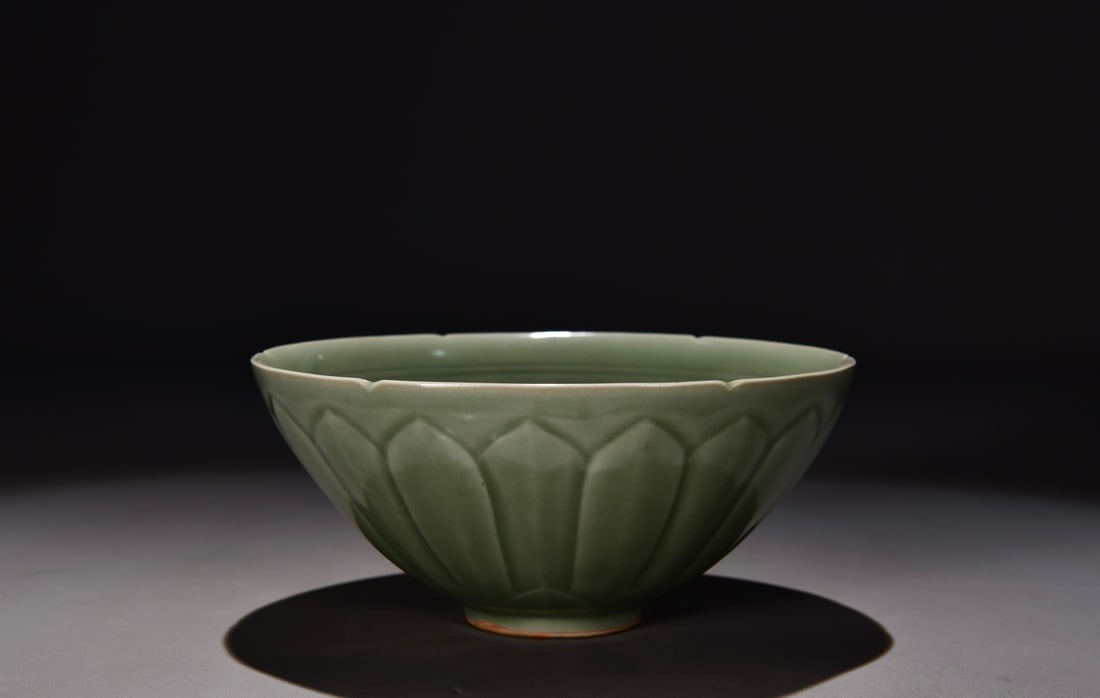 Formerly in the collection of a Song Dynasty Yue ware celadon lotus petal bowl: Dimensions: Height 10cm, Width 21cm Provenance:Private Estate, San Diego, California. Our dedicated team expertly handles both domestic and global shipping arrangements.We accept wire transfer and cre